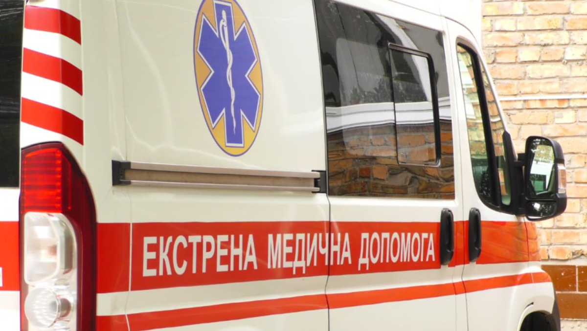 Новини України - У Харкові чоловік викликав швидку і напав на бригаду медиків