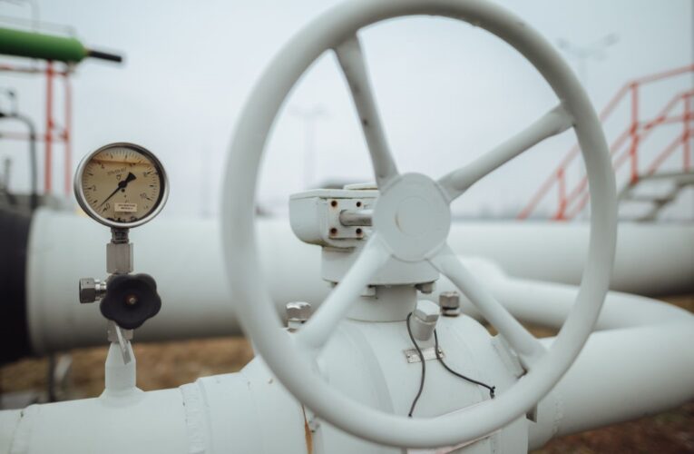 В Україні впали обсяги закачування газу на 44%