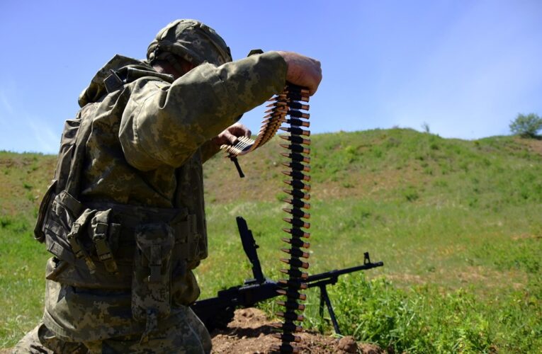 Армія РФ тисне на трьох напрямках – Генштаб