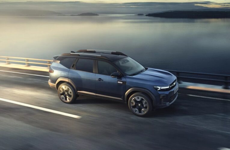 Dacia представила кросовер із запасом ходу 1450 км