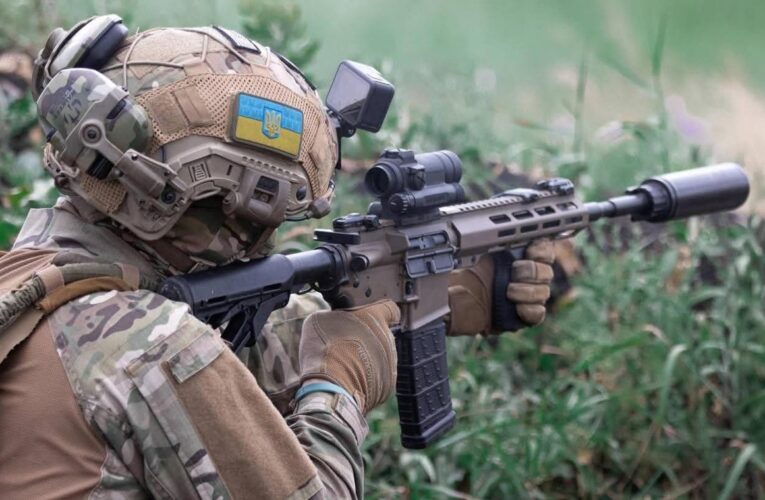 Росіяни штурмують на восьми напрямках – Генштаб