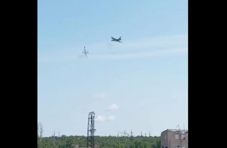 Росіяни збили власний штурмовик Су-25