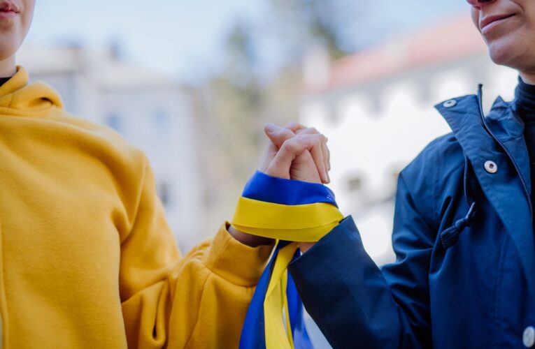 Українці визначилися щодо “передачі” Росії окупованих територій