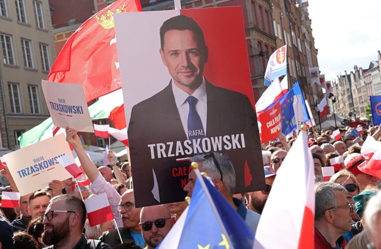 Вибори у Польщі: Тшасковський випереджає Навроцького