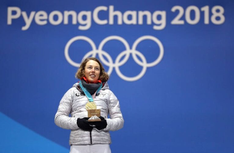 Чемпіонку світу з біатлону шукають у гірській місцевості Пакистану