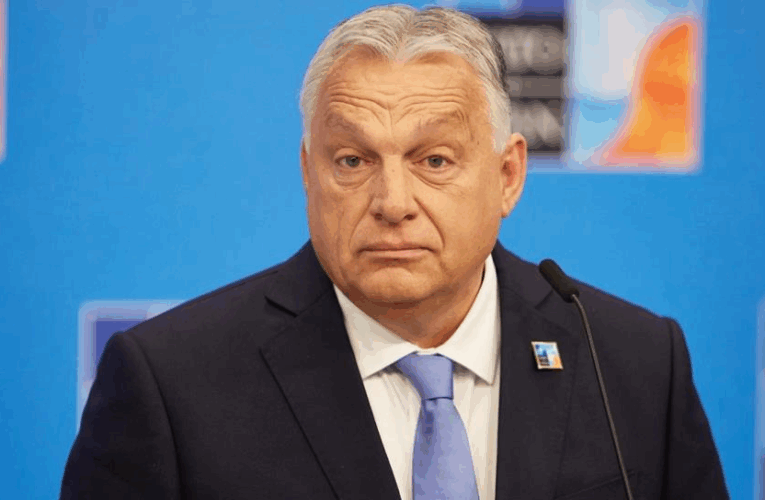 Орбан закликав лідерку Єврокомісії піти у відставку