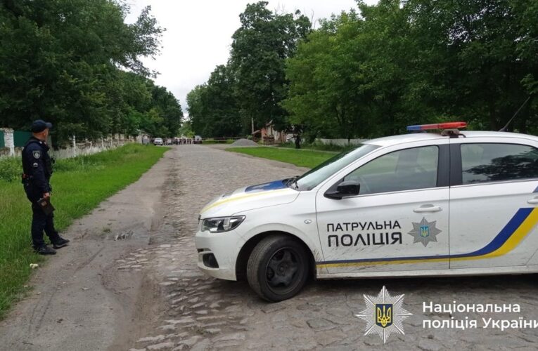 Підозрюваний у вбивстві застрелився під час перемовин з поліцією