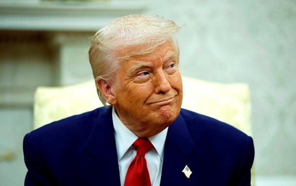 Новини світу - Трамп зняв санкції з Рособоронекспорту та низки банків РФ - ЗМІ