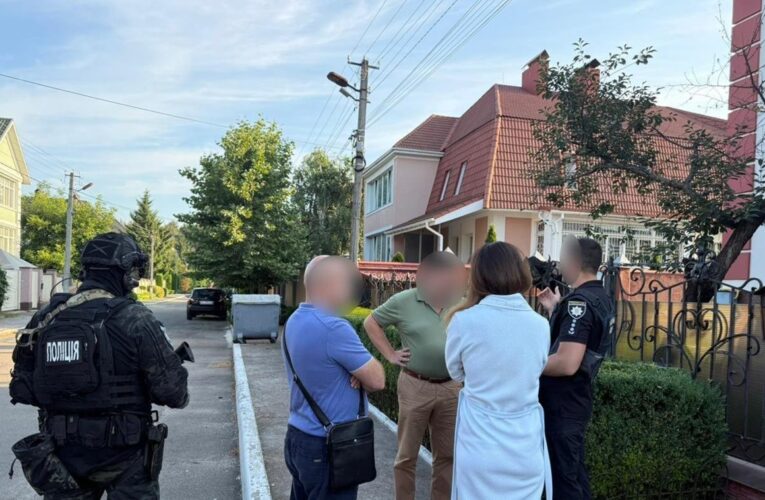 В Україні викрито масштабну схему збуту вітчизняних ліків в Росію