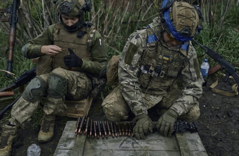 Латвія долучається до закупівлі зброї для України