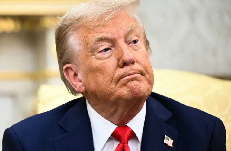 Падіння рейтингу Трампа сягло рекордних показників