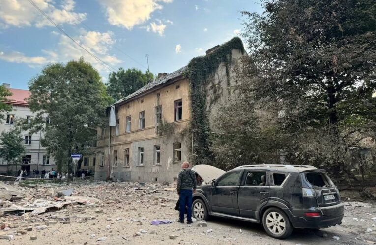 Росіяни вдарили по Львову, є пошкодження та постраждалі