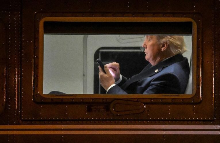 Трамп поговорив із Лукашенком по дорозі на Аляску